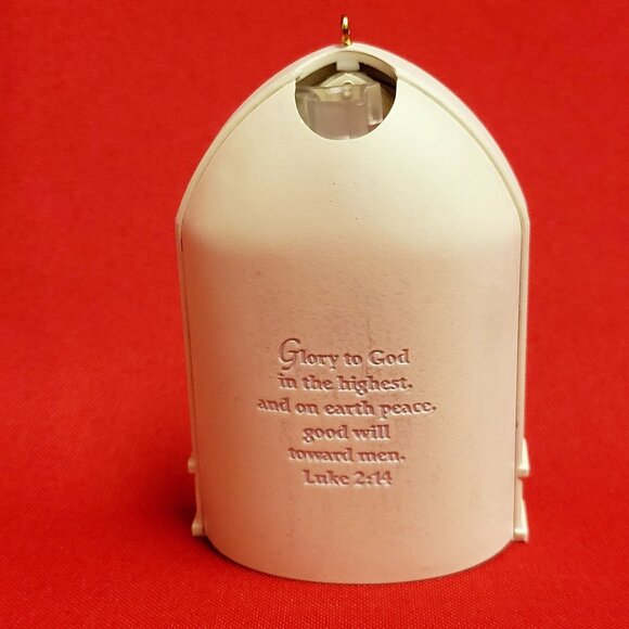 Hallmark Christmas Ornament Peace on Earth Windows of Faith 2012 - Picture 4 of 12